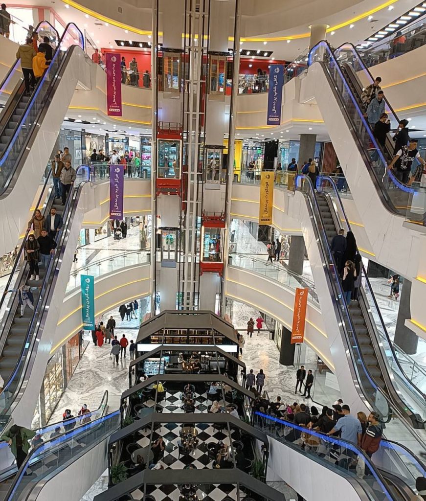 پرند مال 17 متر همکف