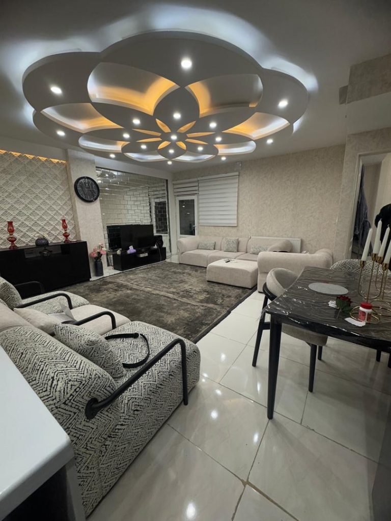 آپارتمان فاز۶ شمال شیک