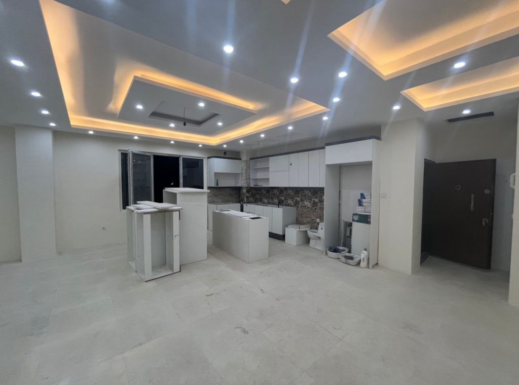 آپارتمان دوخوابه شخصی ساز فاز۱ پرند