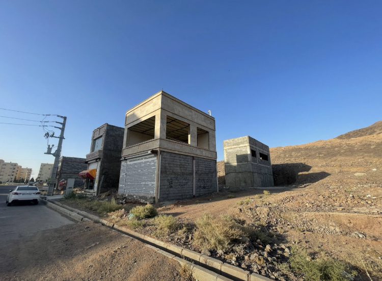 فروش مغازه تجاری ۶۵ متر پرند فاز۶